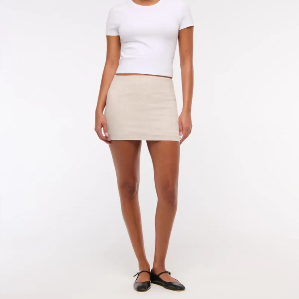 A&F Scarlett Mid Rise Linen-Blend Mini Skort, L, Unworn - Picture 4 of 9